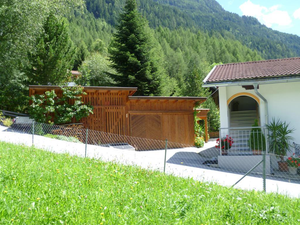 Haus Domenig Appartement Umhausen Buitenkant foto
